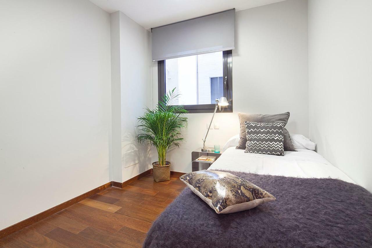 My Space Barcelona Pool Garden Apartments Buitenkant foto